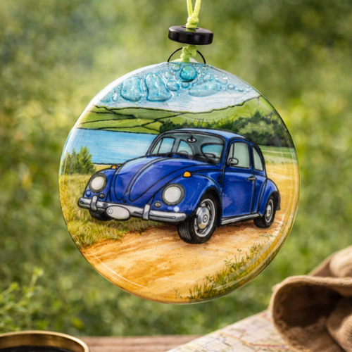 Atrapasol de vidrio pintado a mano con vehículos retro – decoración colgante artesanal